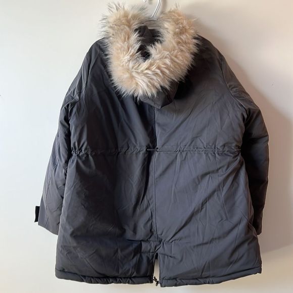 NUTEXROL Women's Heavy Thicken Puffer Down Warm Parka with Faux Fur Hood - Picture 6 of 17